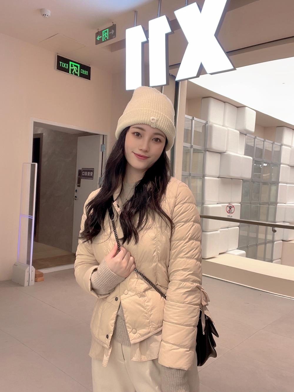 aebe3385c18547f981b5ae8e25d40f2c.jpg