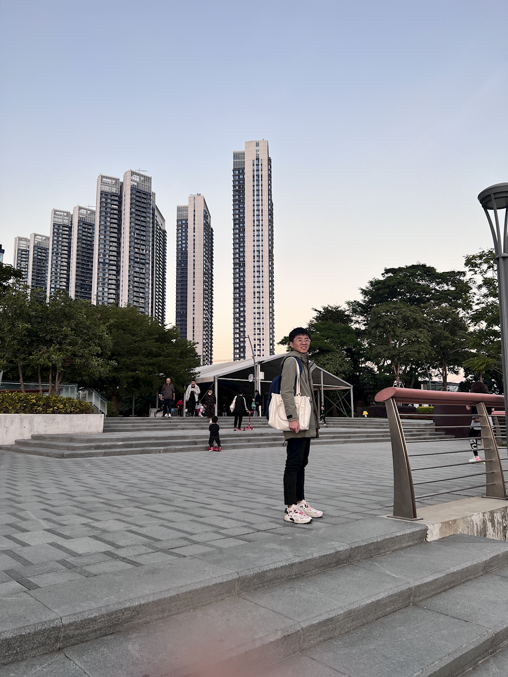 b43d7bda70c94e40999846cbd1a56342.png