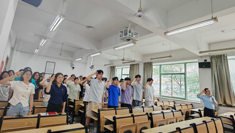 不忘初心启新程 砥砺奋进赴韶华 ——土木与交通学院开展2026届毕业生党员教育活动